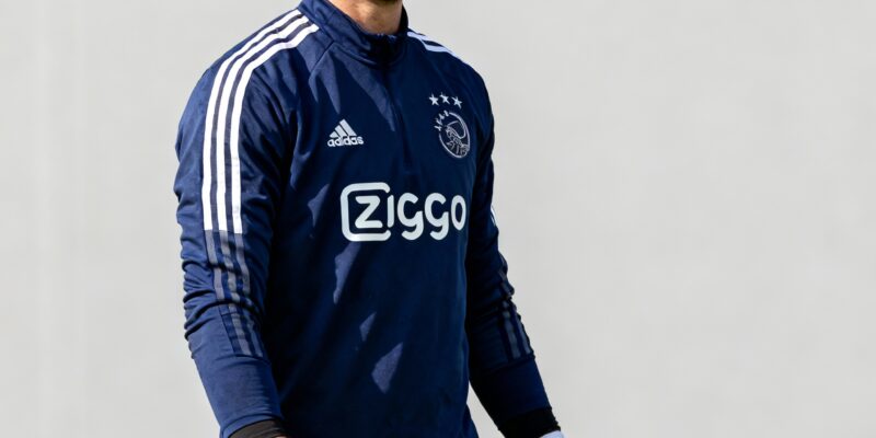 Ajax versterkt zich met doelman maarten paes