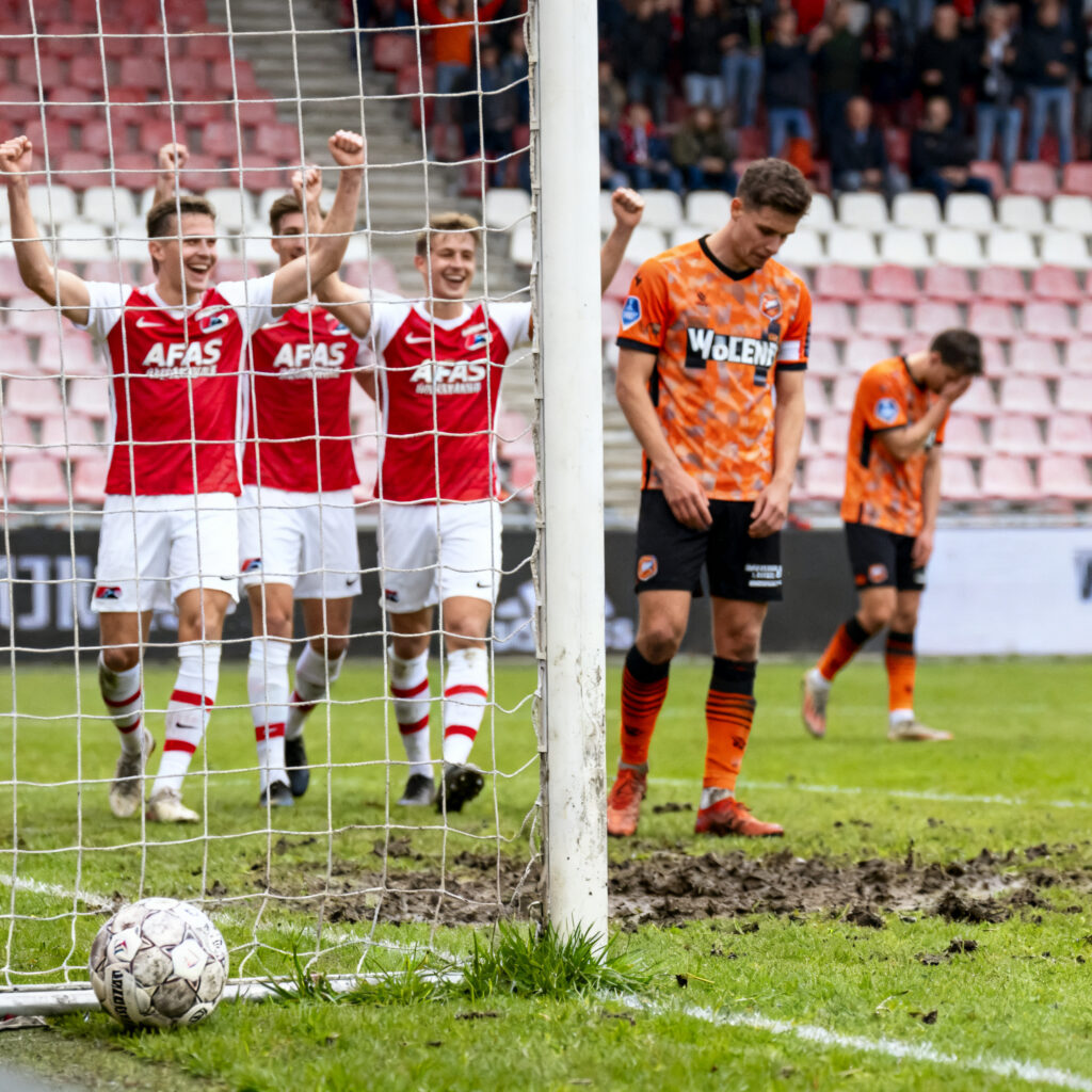 Az wint moeizame wedstrijd tegen fc volendam na winterstop