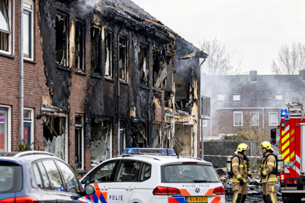 Dijk en waarder jongen vervolgd na explosie en brand in wooncomplex heerhugowaard