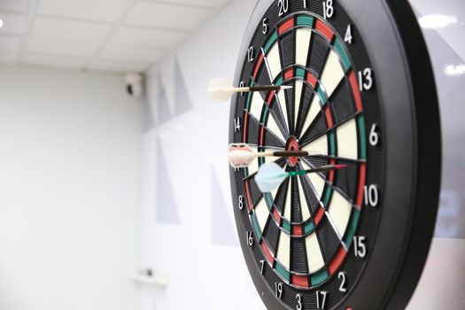 Darts live in Nieuwskop: waar kijken en stand snel vinden