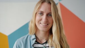 Marijke Groenewoud is niet meer te missen: zo groeide ze uit tot schaatstopper