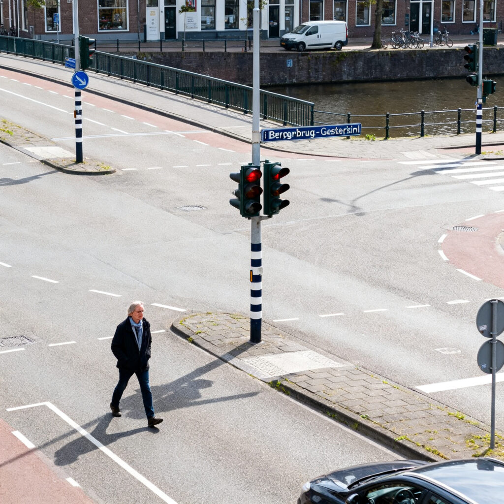 Verkeerslichten bij bergerbrug-geestersingel bieden uitkomst voor binnenstadbewoners