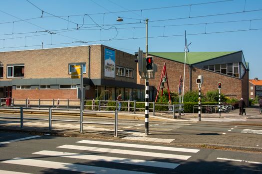 Waarom een goede dramaserie nooit uit de mode raakt – en deze titels nu overal opduiken