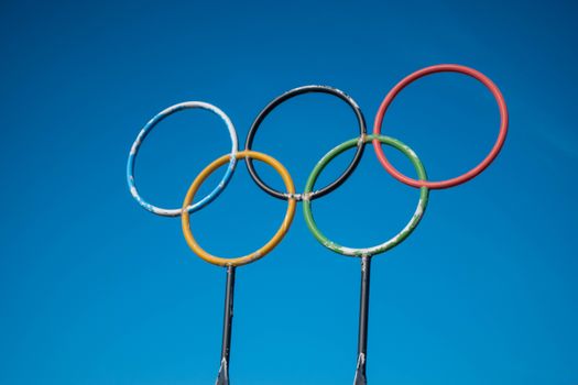 Kunstschaatsen olympische spelen 2026 met schaatser in vrije kür op olympisch ijs
