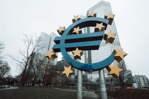 Grafiek met de ontwikkeling van hypotheekrente, ECB-rente en inflatie in Nederland in 2026