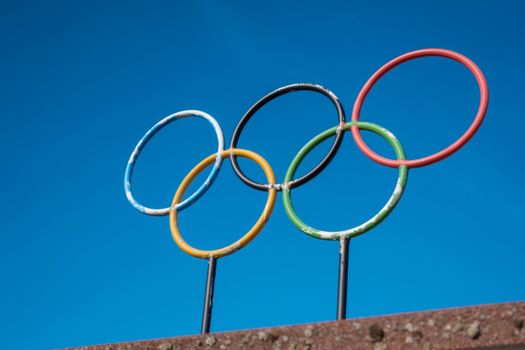 Afsluiting olympische spelen 2026 op groot scherm tijdens een sportavond in Nieuwskop